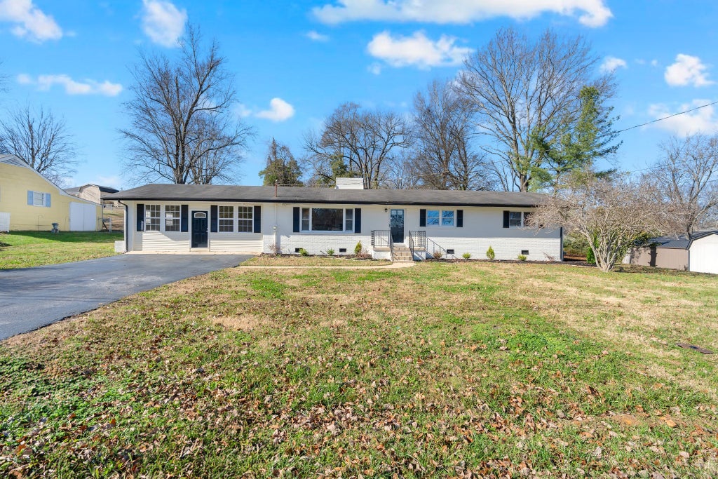 1604 Valley Rd, Shelbyville