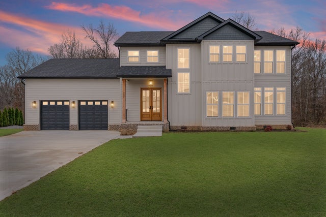 242 Bellshire Dr, Clarksville