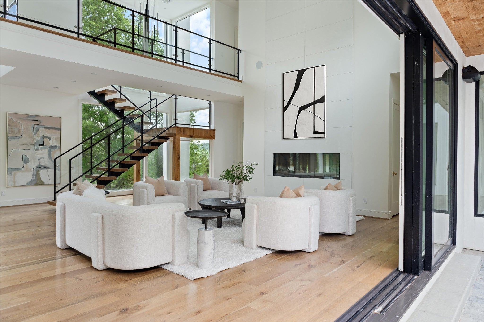 Photo of Listing #3060441