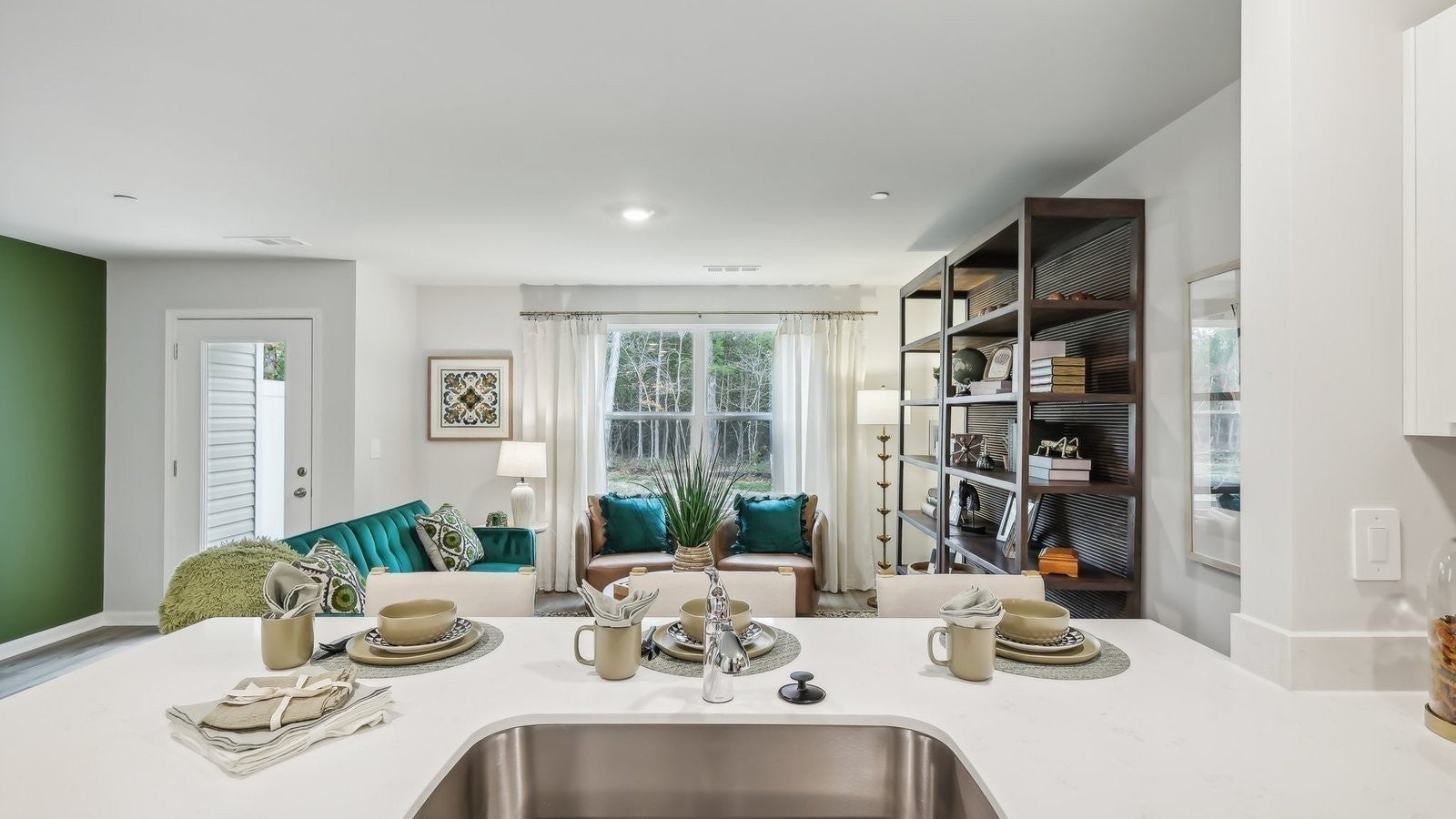 Photo of Listing #3060575