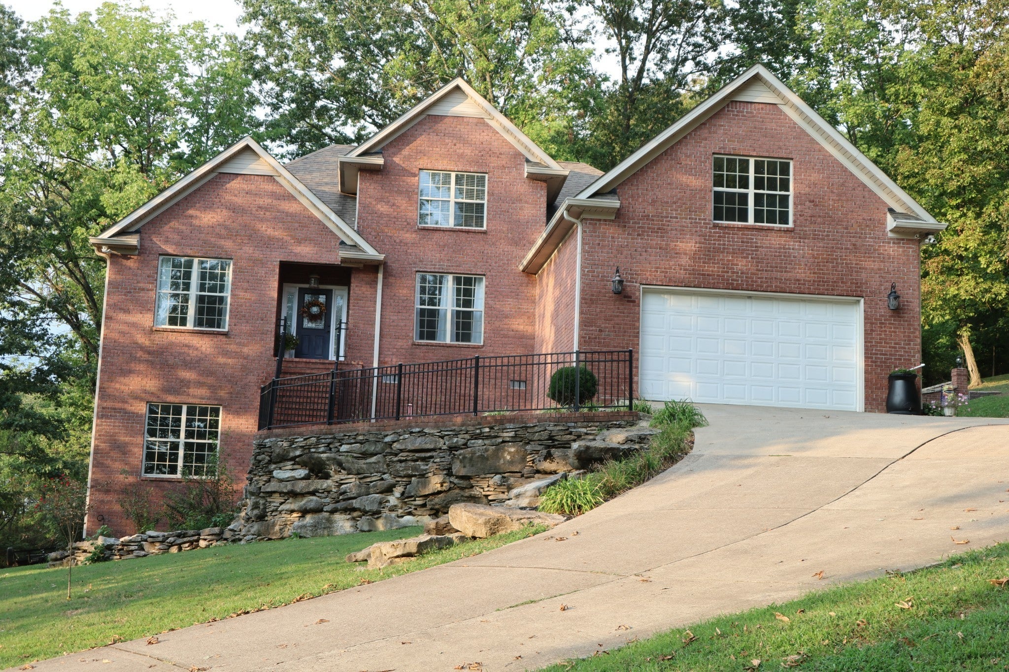 Photo of Listing #3061050