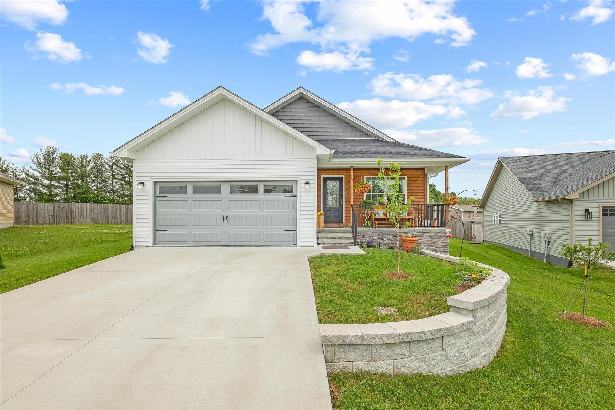 Photo of Listing #3061090