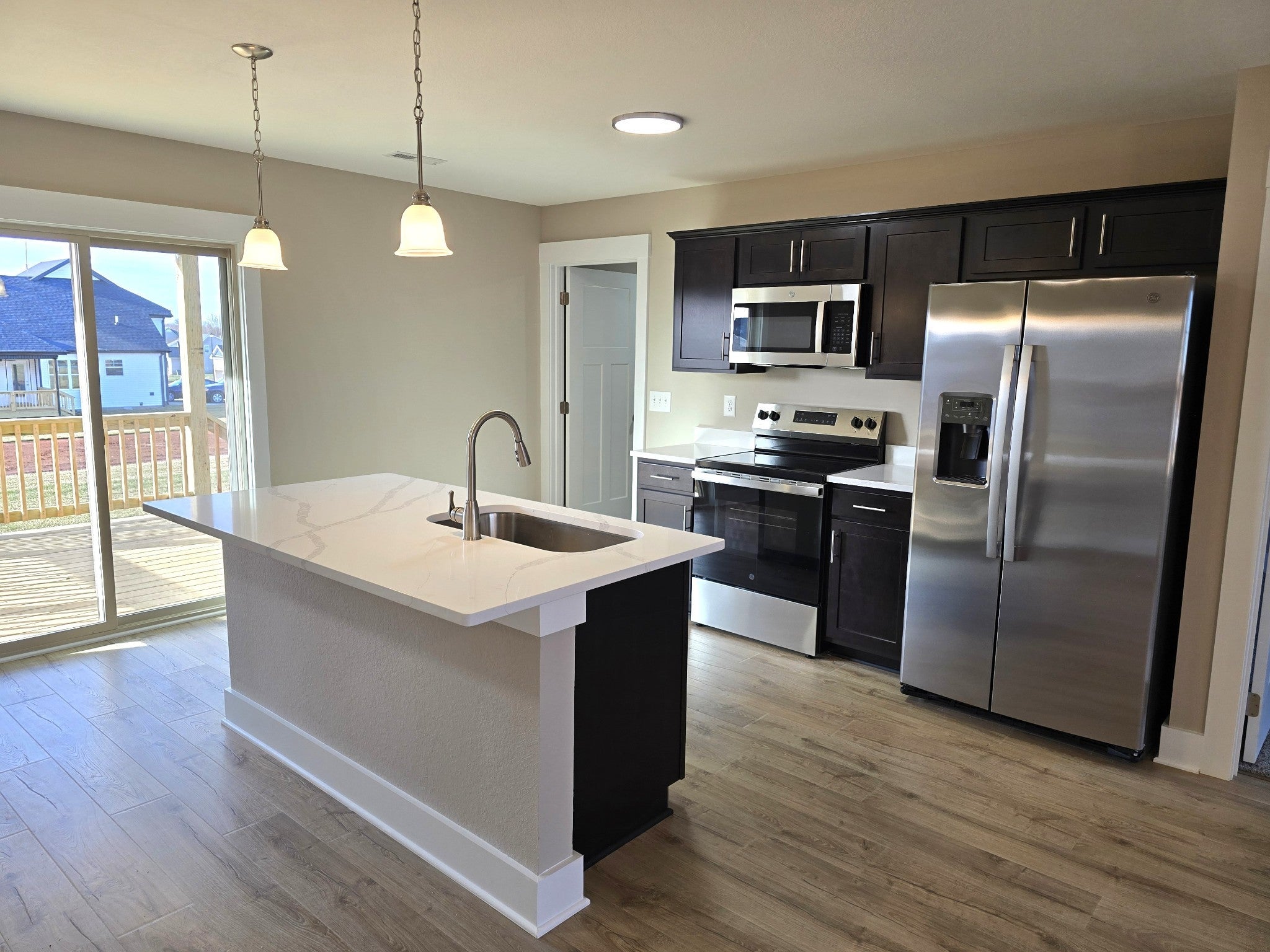 Photo of Listing #3061371