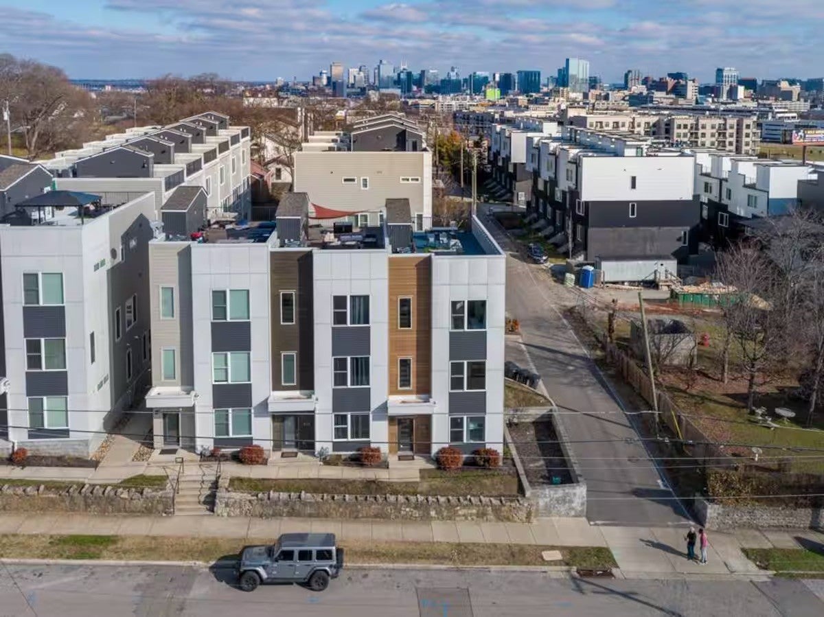 Photo of Listing #3061454