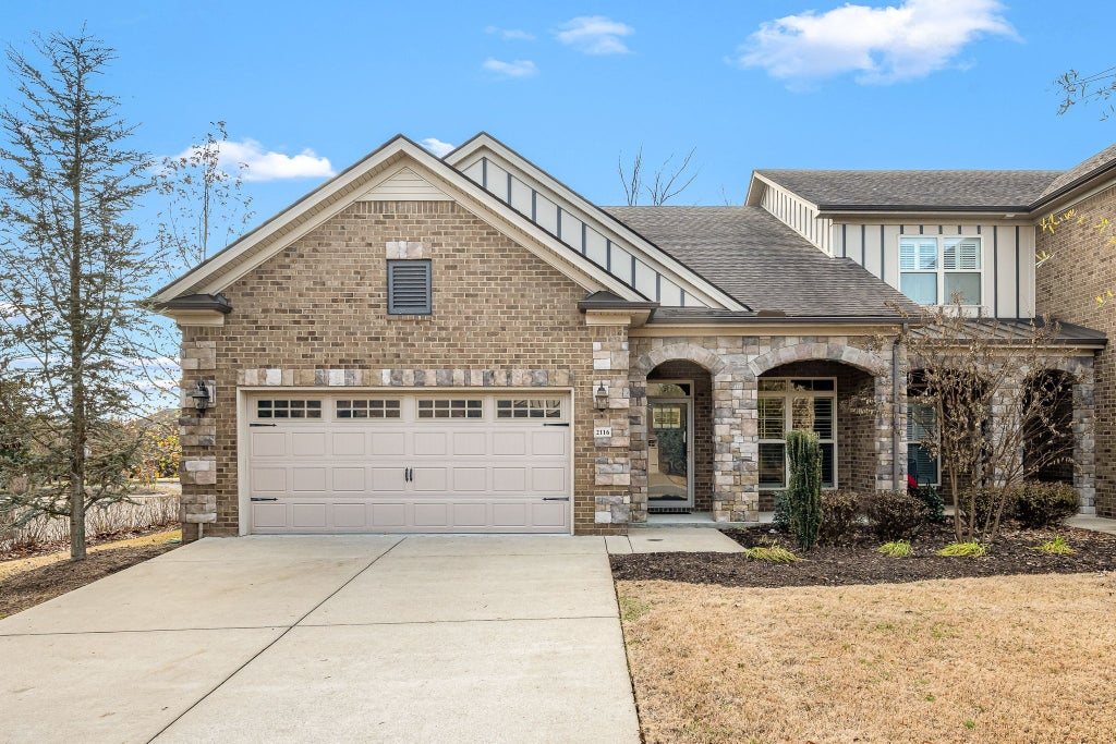 2116 Herring Xing, Murfreesboro