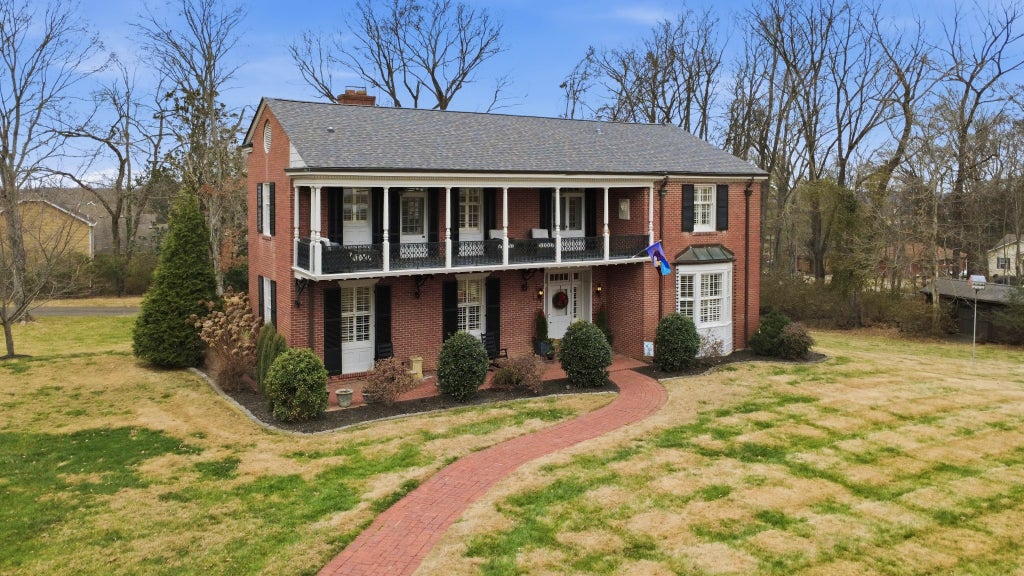 190 Porters Bluff Rd, Clarksville