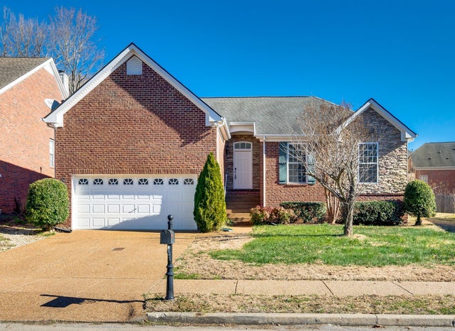 1304 W Running Brook Rd, Nashville