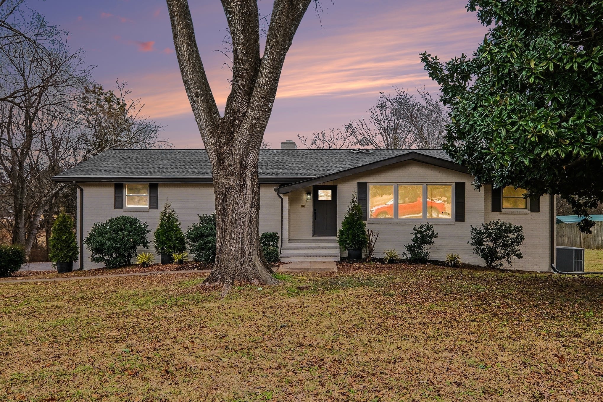 Photo of Listing #3061667