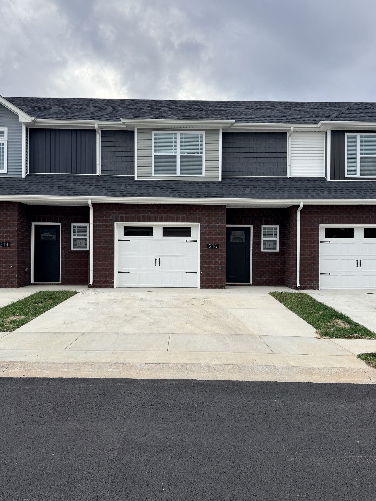 Photo of Listing #3061879