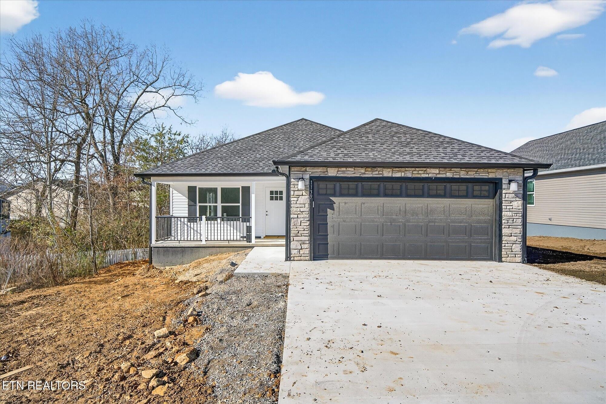 Photo of Listing #3061933