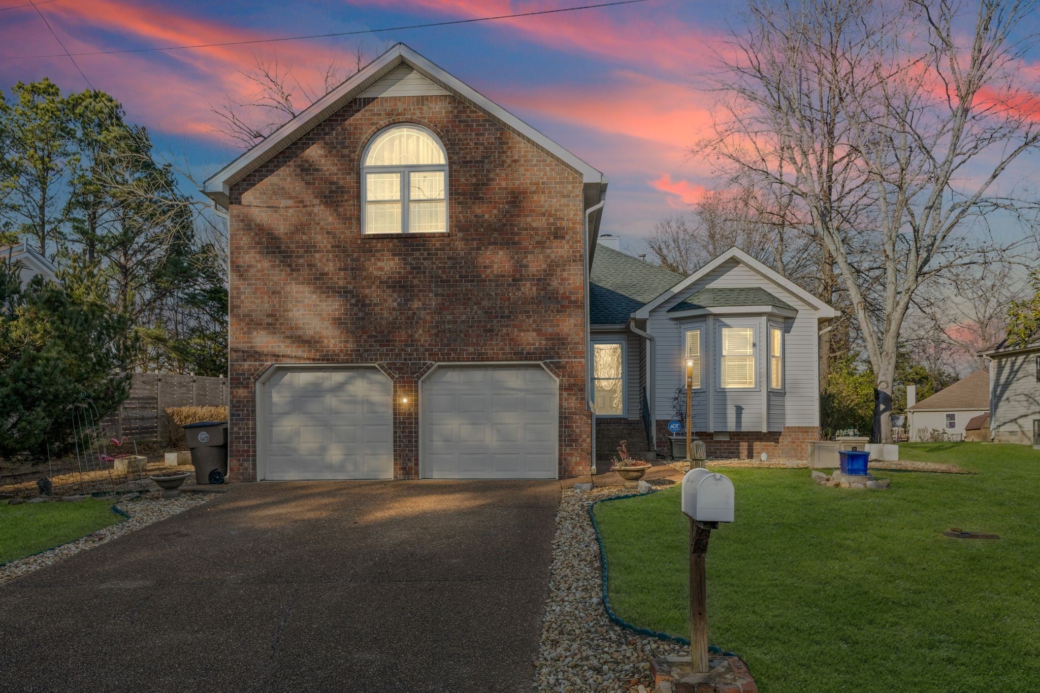 Photo of Listing #3065281