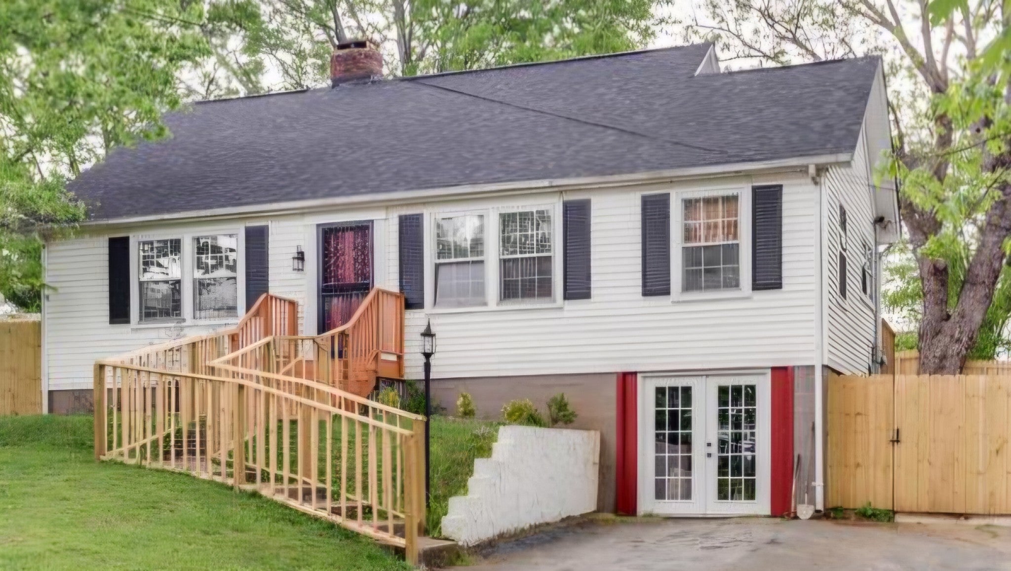 Photo of Listing #3065336