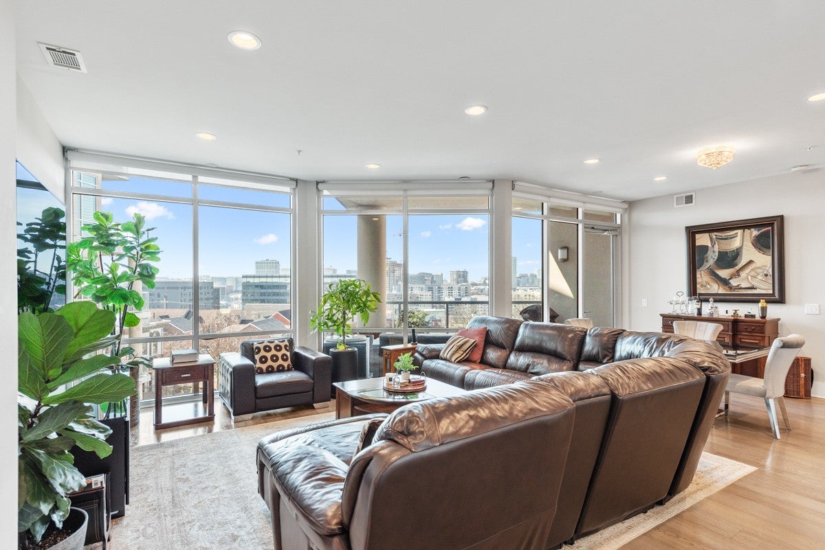 Photo of Listing #3065348