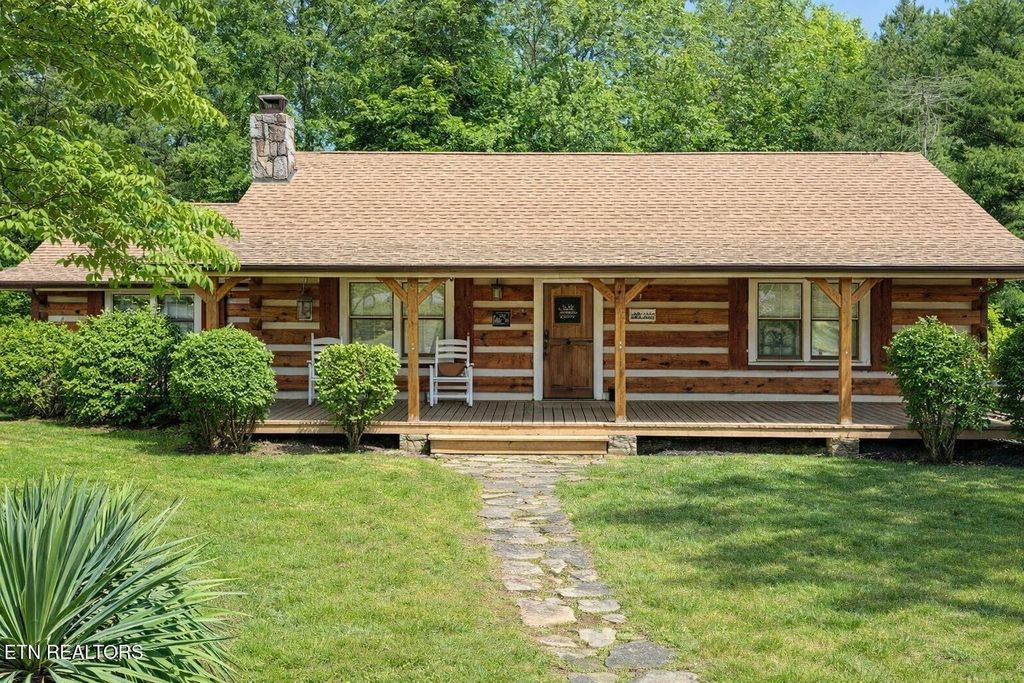 139 Windsor Rd, Crossville