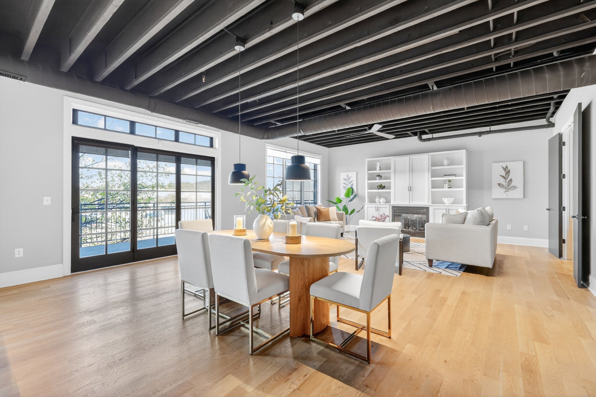 Photo of Listing #3065542