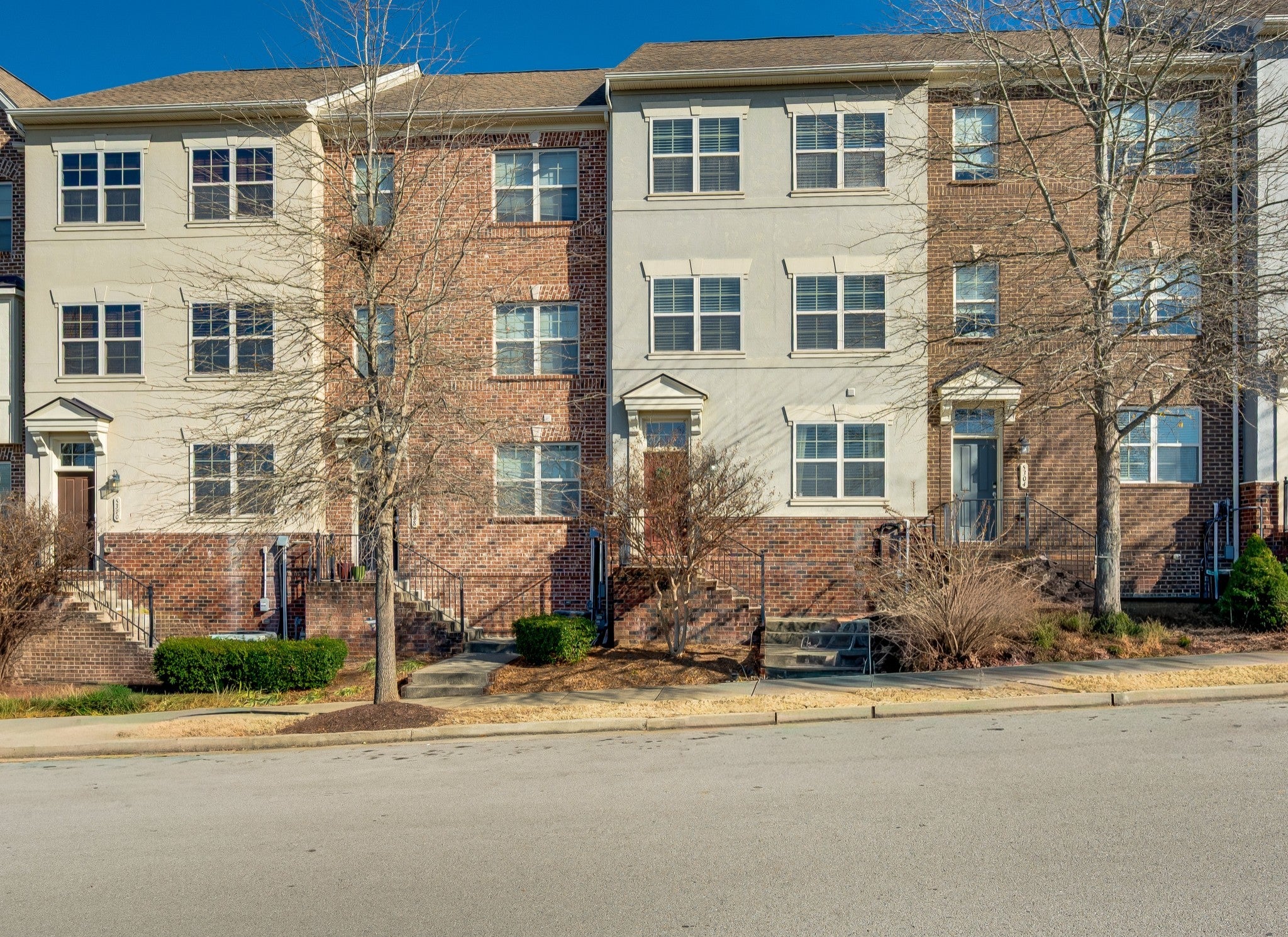 Photo of Listing #3066073