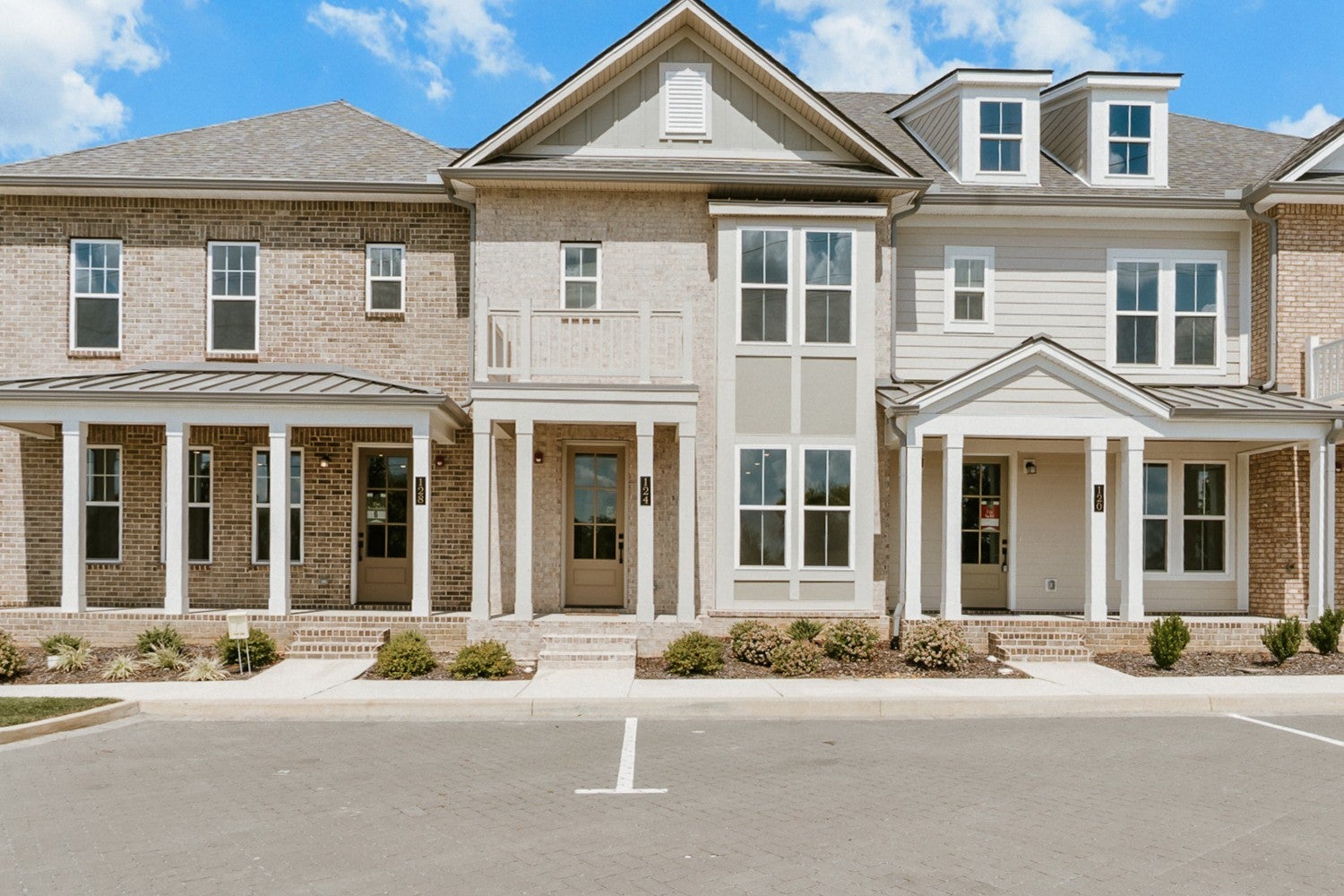 Photo of Listing #3066204