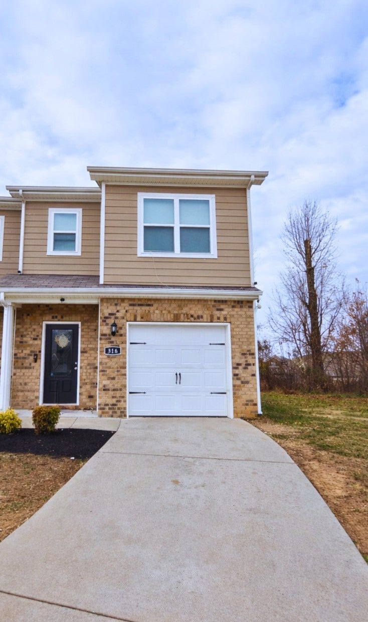 Photo of Listing #3066328