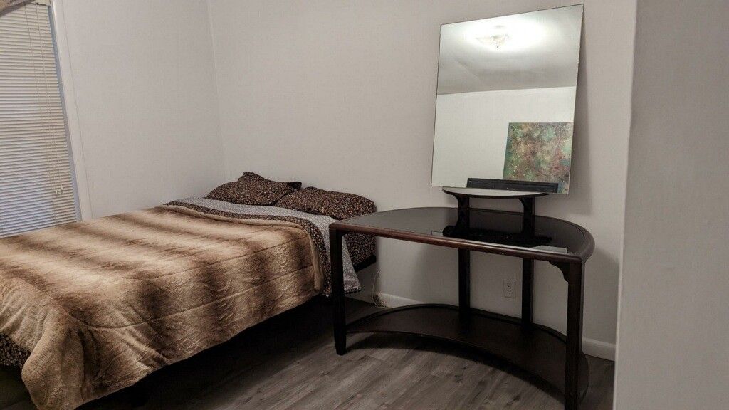 555 N Dupont Ave E105, Madison