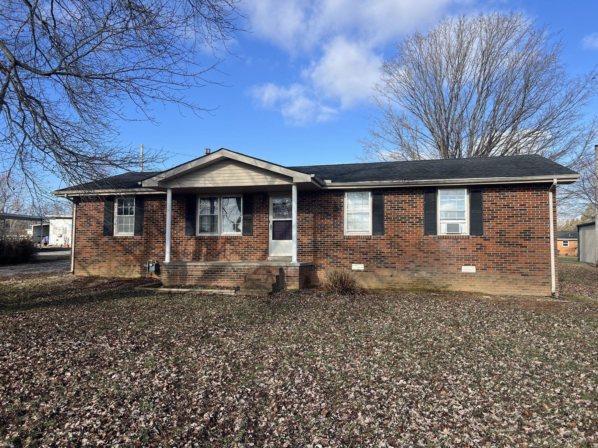 Photo for MLS 3067032 in 613 Coolidge Rd Lafayette, TN - 37083