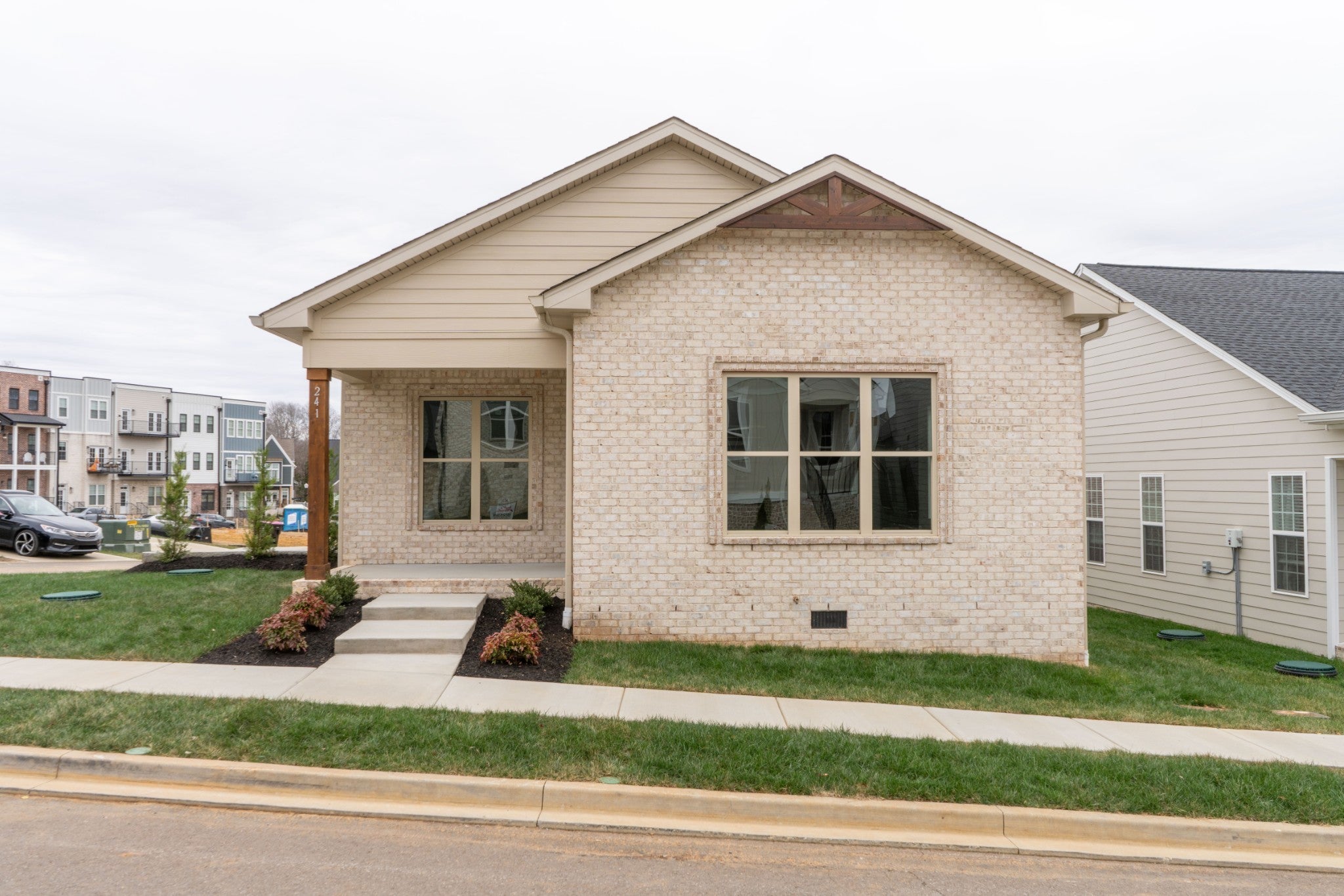 Photo of Listing #3067084