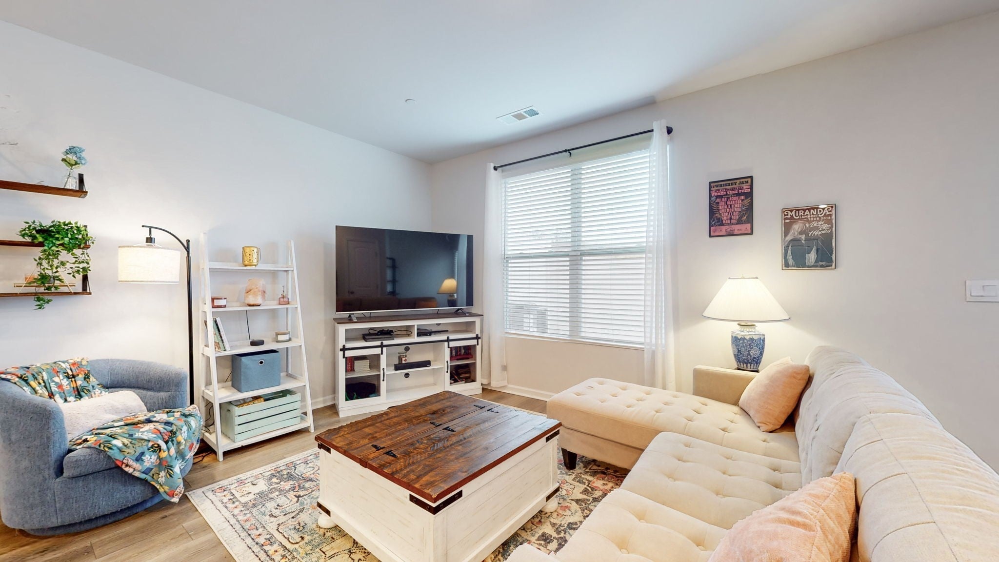 Photo of Listing #3067151