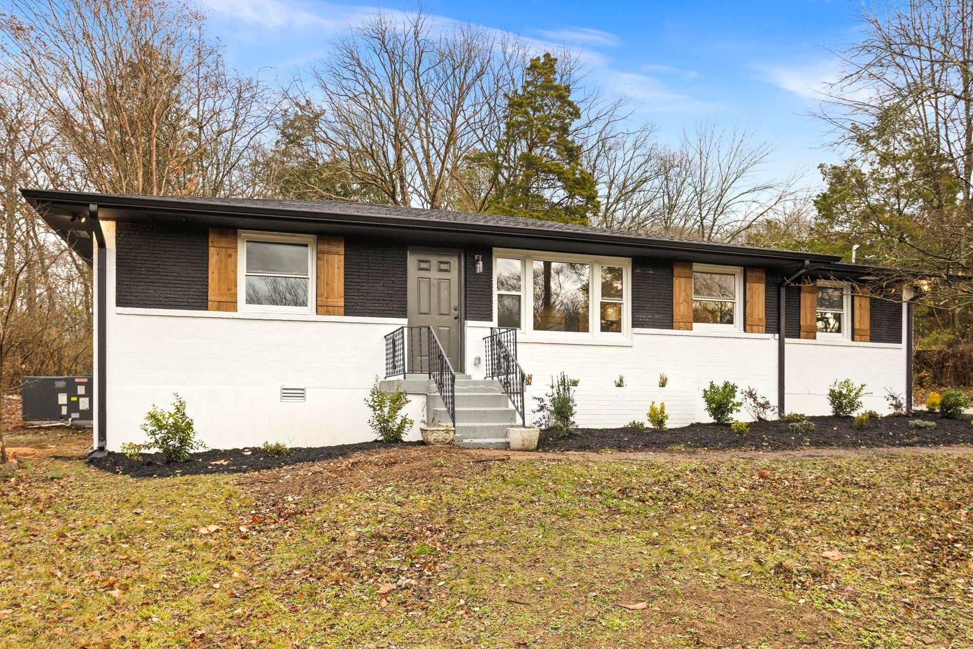 Photo of Listing #3067306