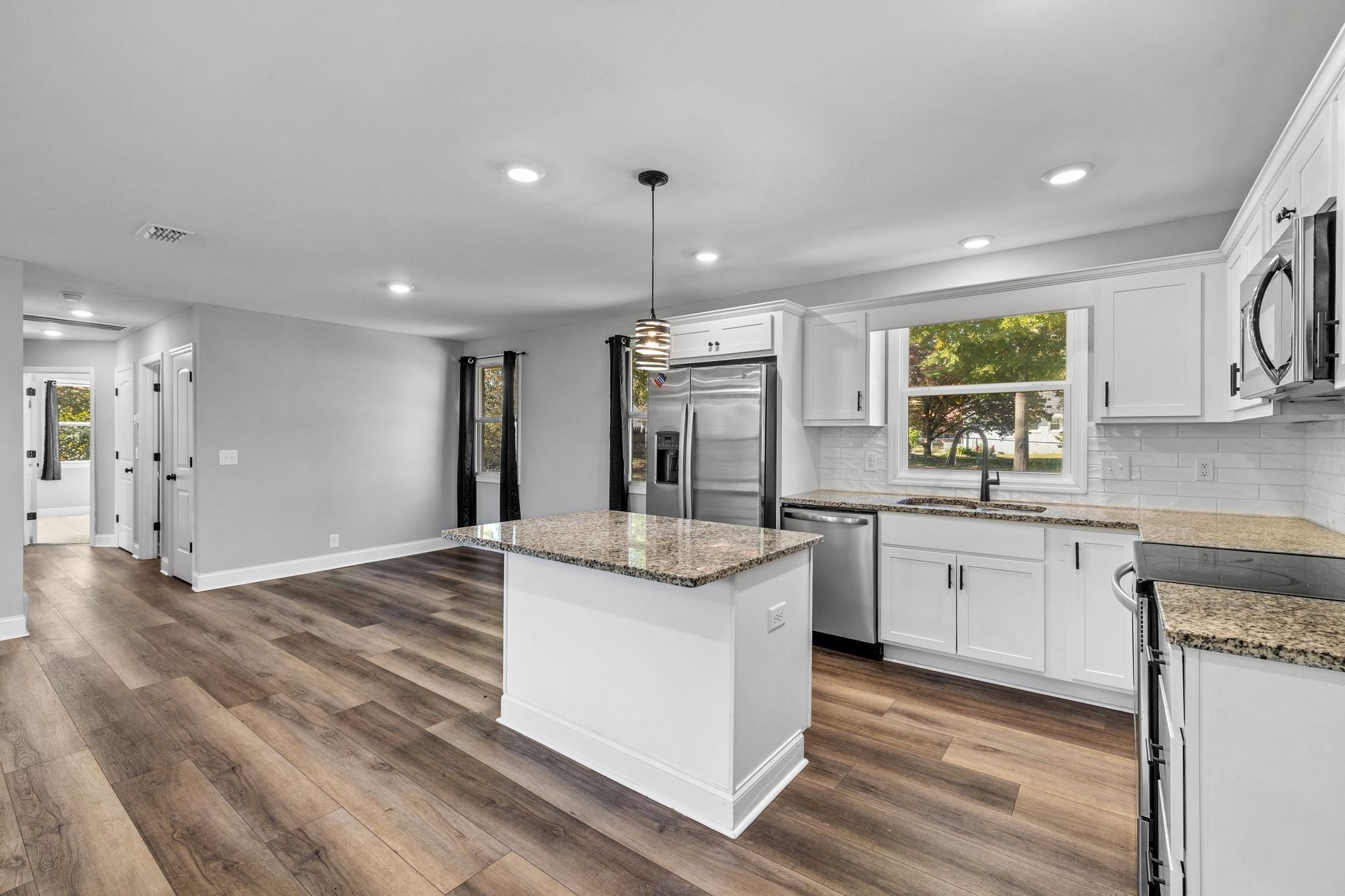 Photo of Listing #3067861