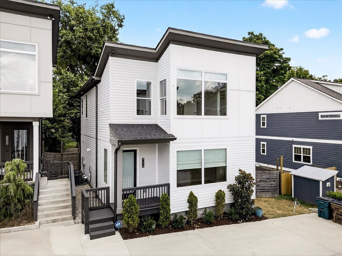 Photo of Listing #3067982