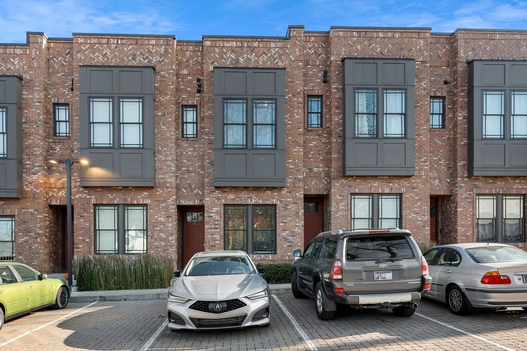 707 26th Ave N 3, Nashville