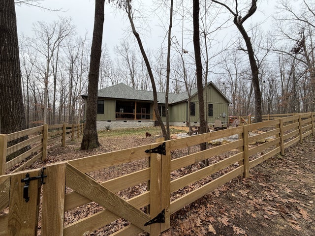 2095 Lake Louisa Loop, Monteagle