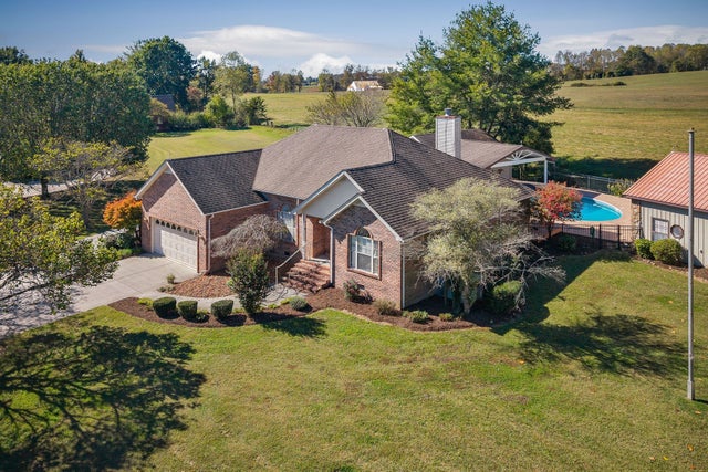3582 S Pointe Rd, Cookeville