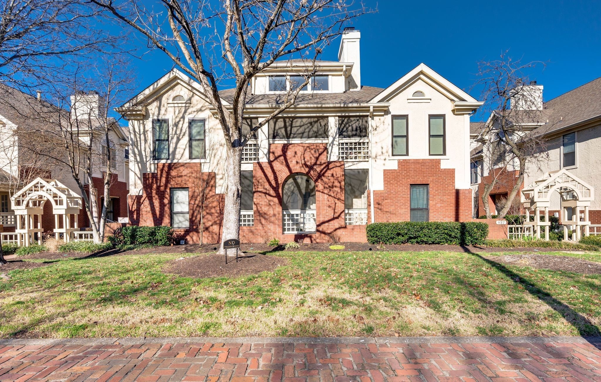 Photo of Listing #3069163