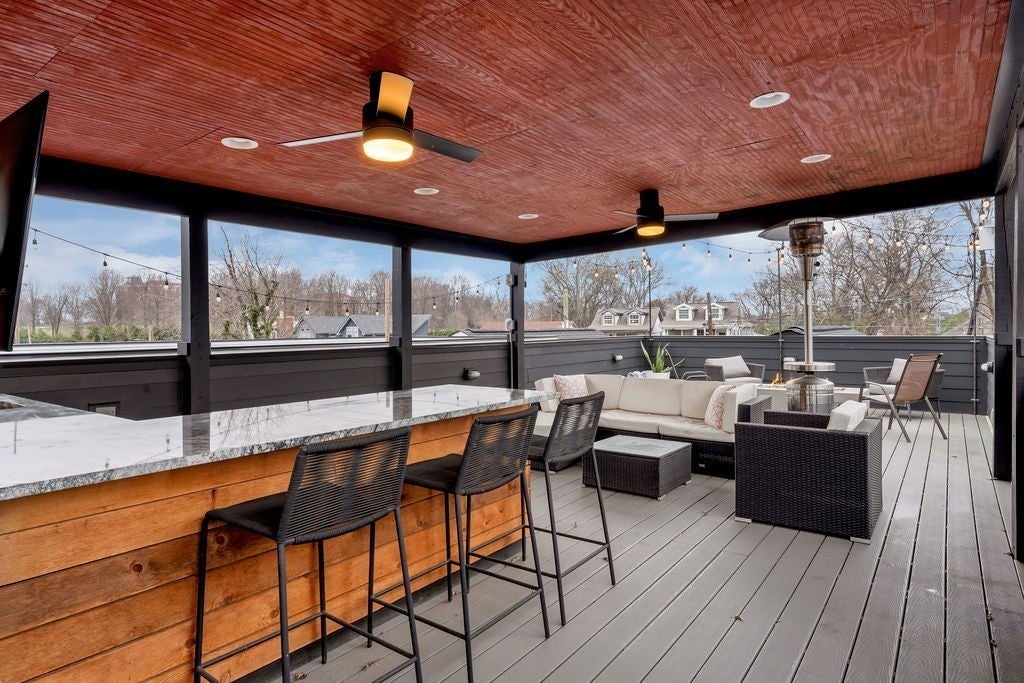 Photo of Listing #3069165