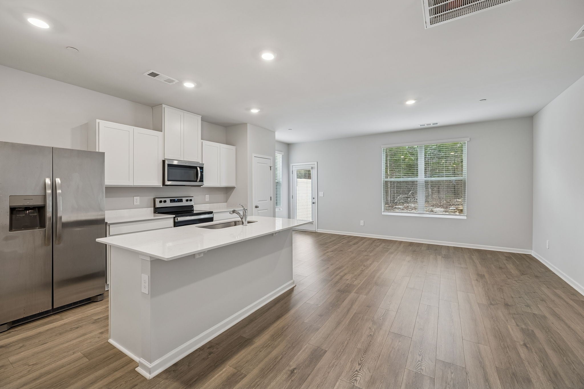 Photo of Listing #3069226