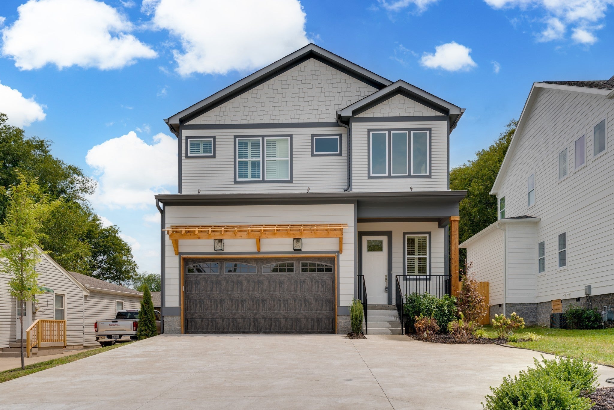 Photo of Listing #3069233