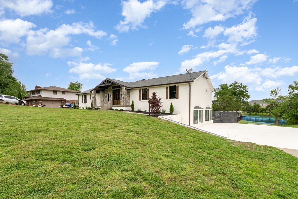 95 Short Dr, Mount Juliet