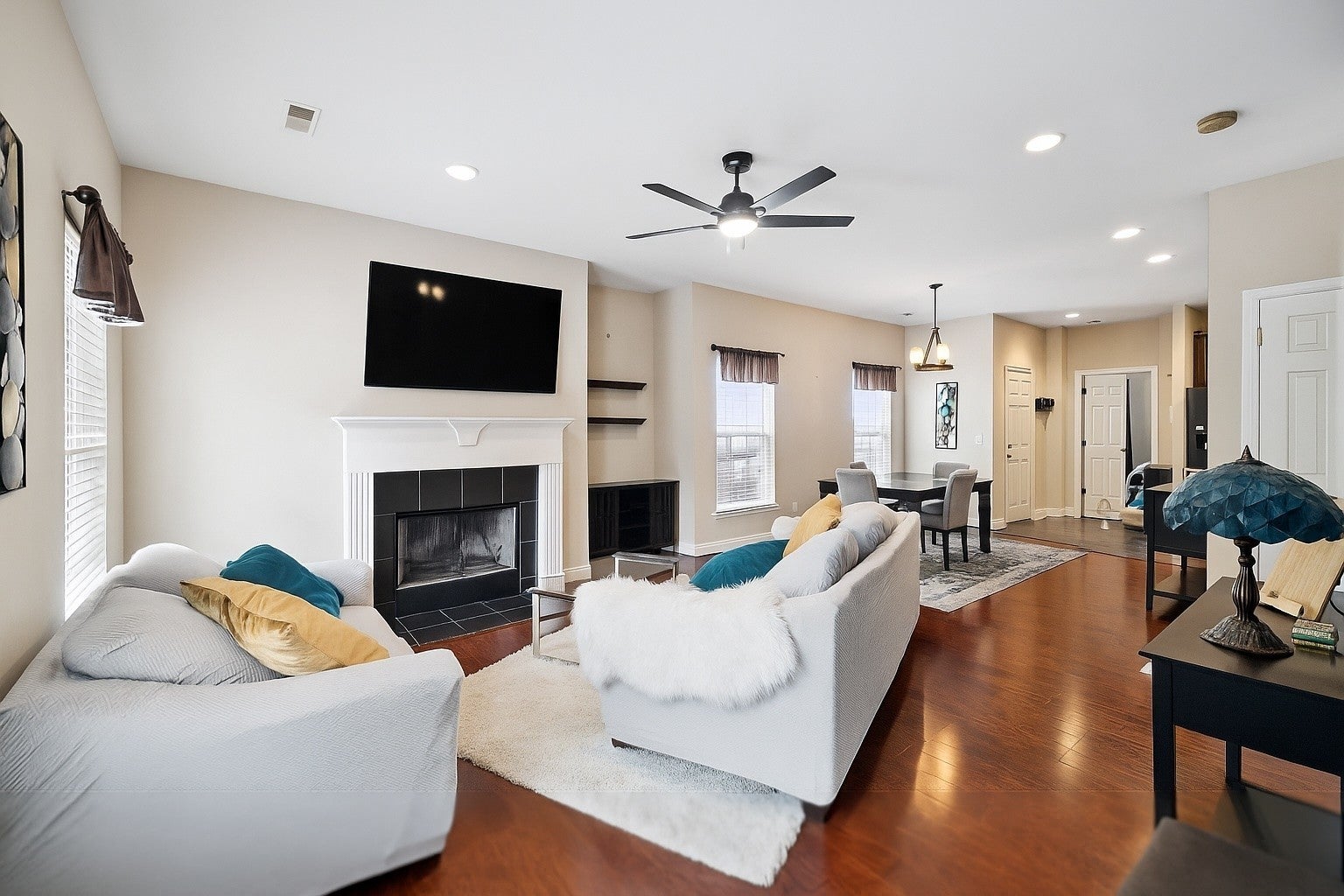 Photo of Listing #3069343