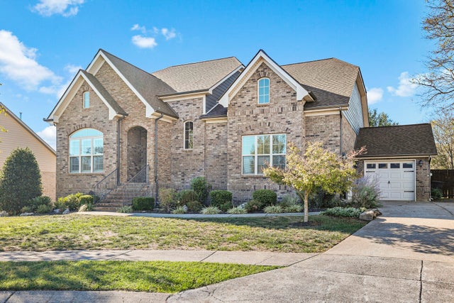 1005 Regency Ct, Gallatin