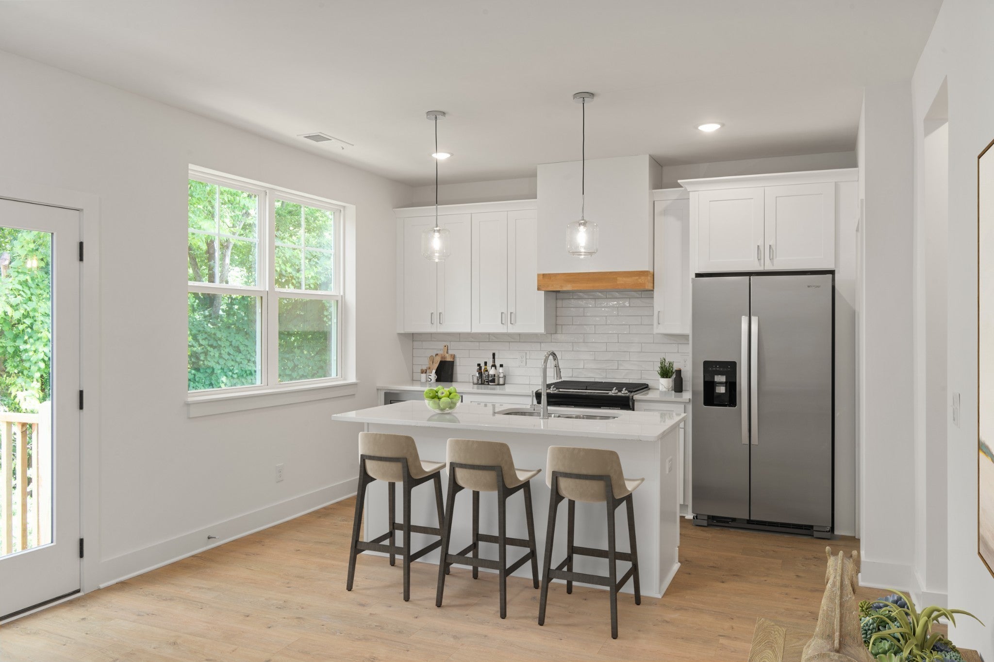 Photo of Listing #3069705