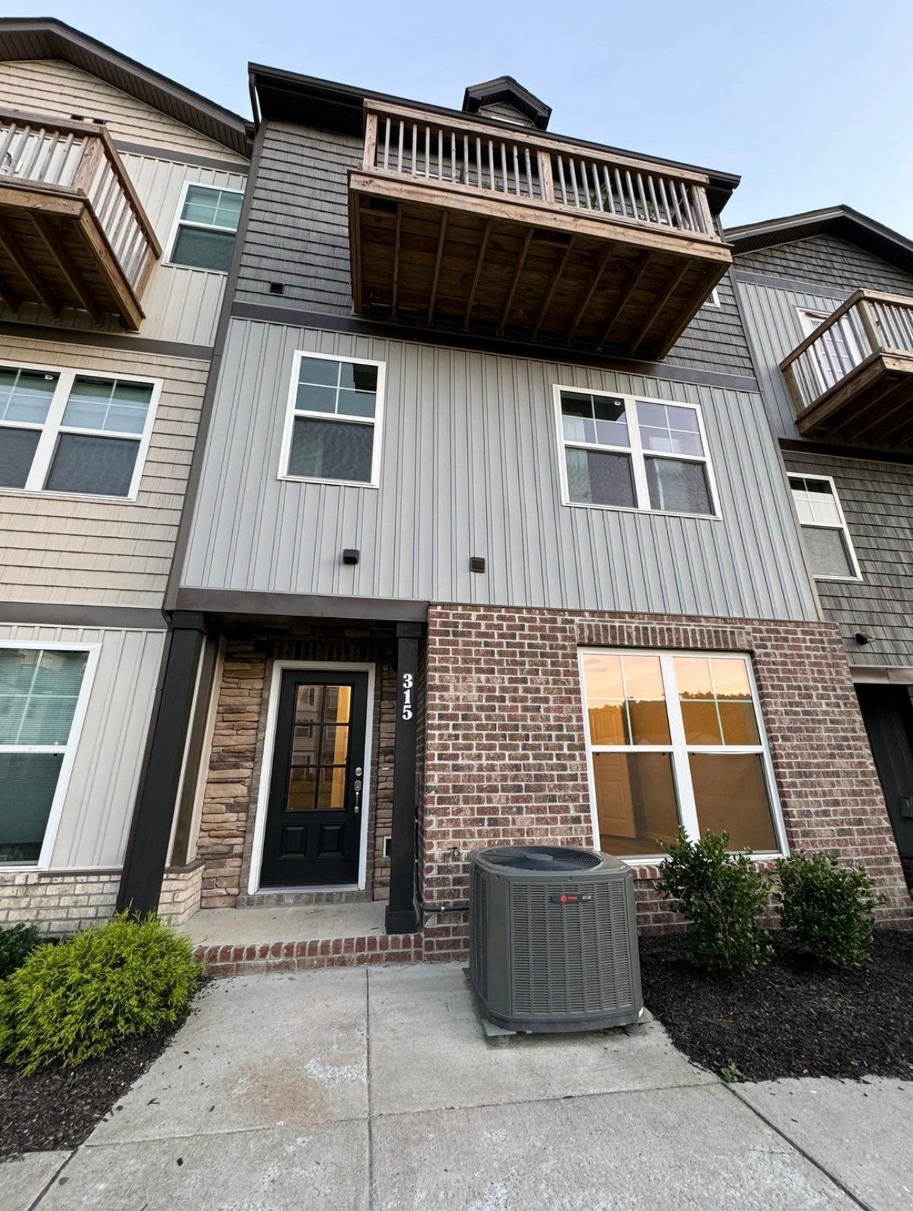 Photo of Listing #3069964