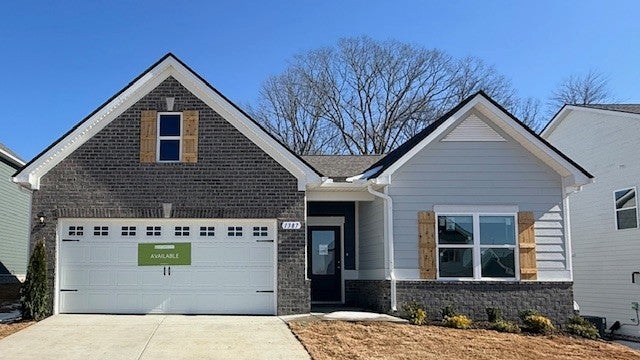 1387 English Oak Drive, Clarksville