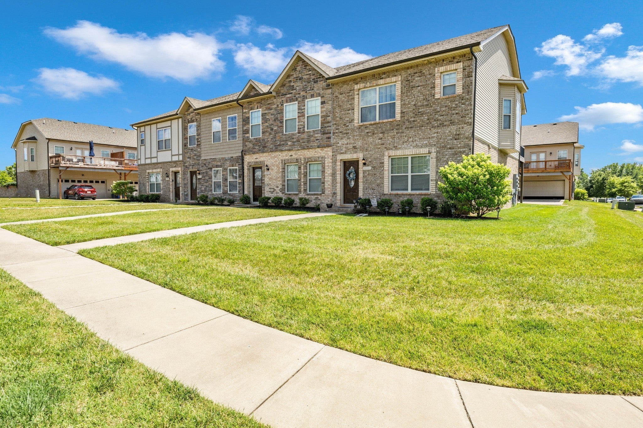 Photo of Listing #3070916