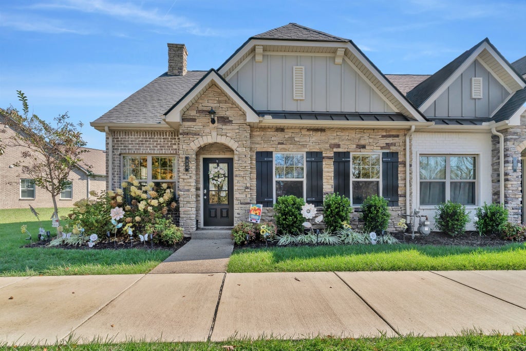 334 Buckner Cir, Mount Juliet