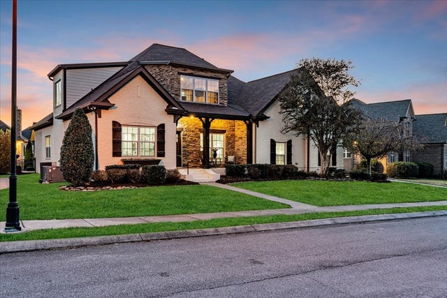 1021 Alice Springs Cir, Spring Hill