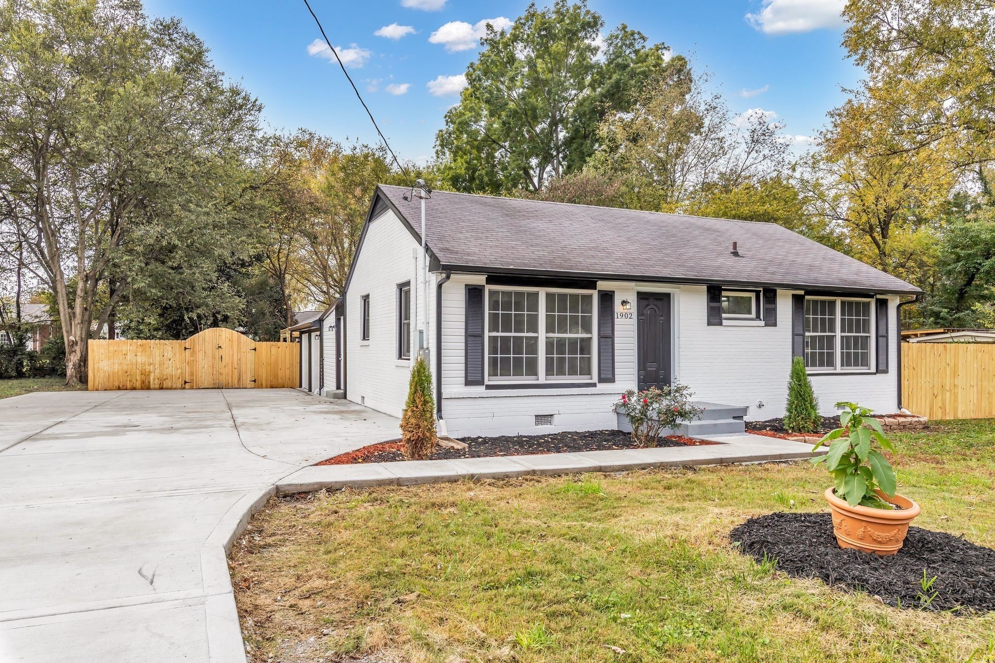 Photo of Listing #3071721