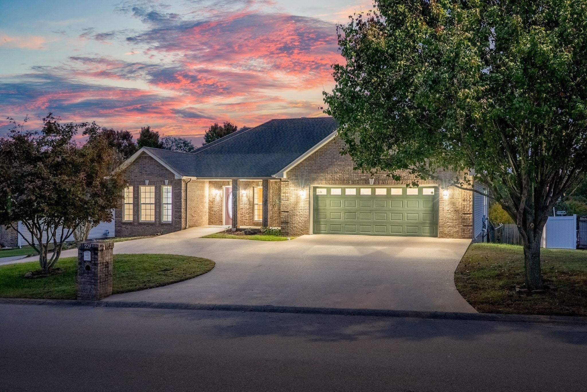 Photo of Listing #3071996