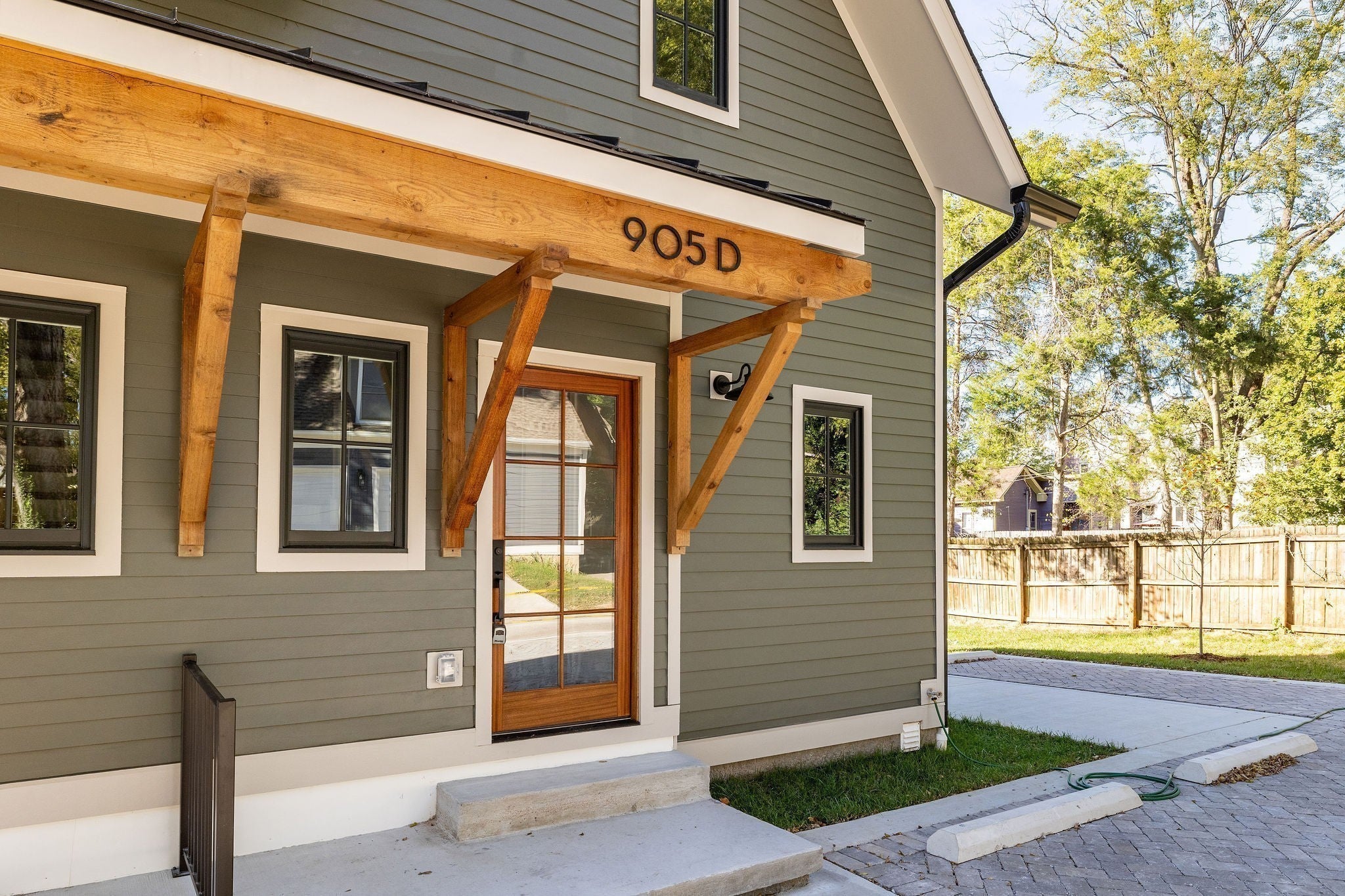 Photo of Listing #3072005