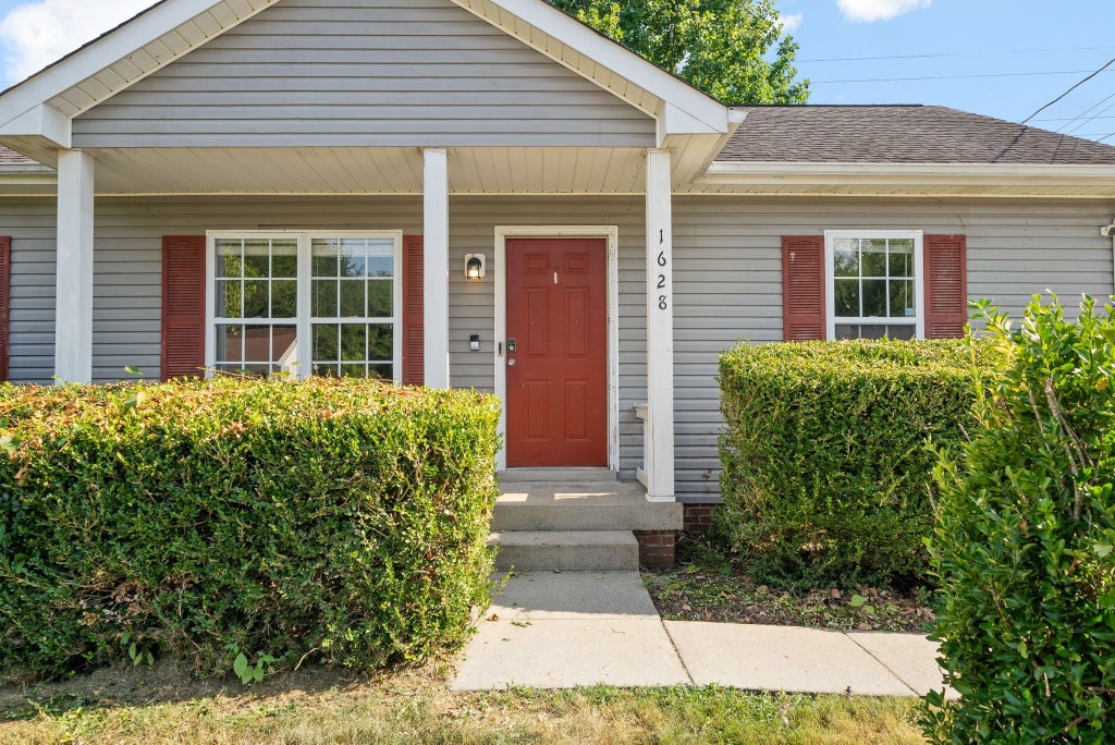 1628 Hannibal Dr, Oak Grove