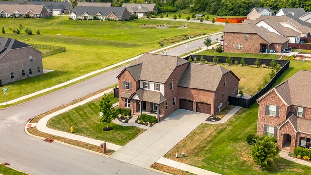 400 Quarry Rd, Gallatin